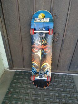 Tony Hawk skateboard 31in signature series