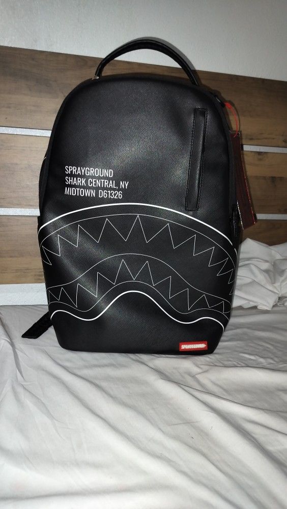 Sprayground Shark Central Black Outline DLXSV Backpack