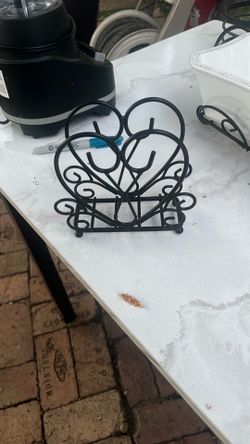 Heart napkin holder