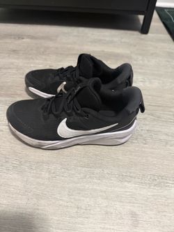 Used slip on nikes size 2