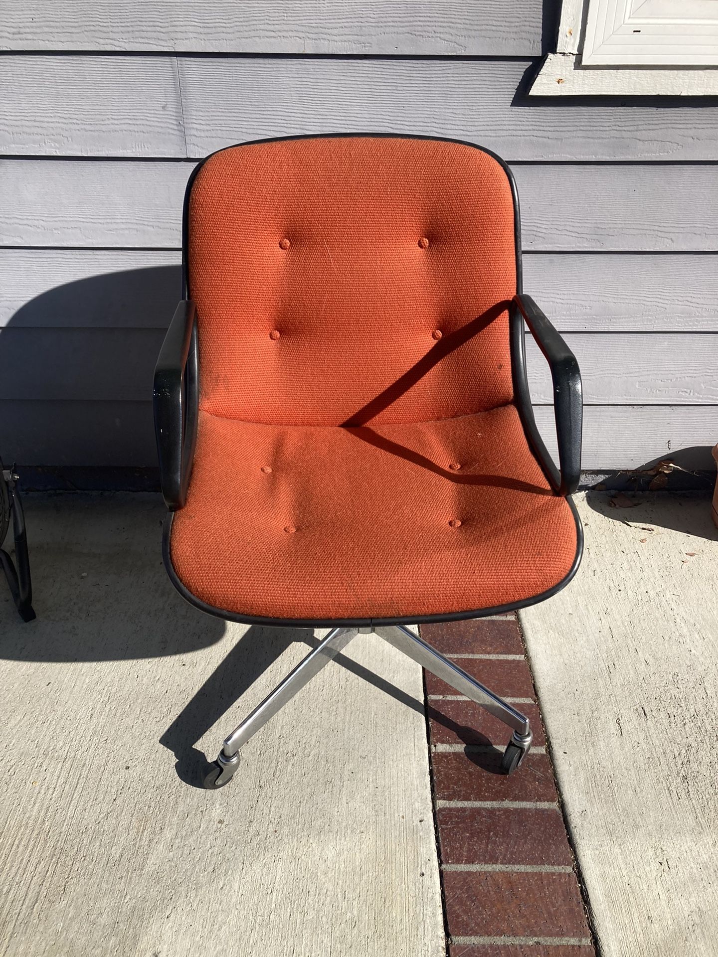 Mcm Chair