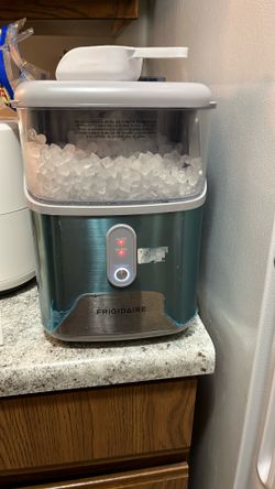 Crushed Ice Maker