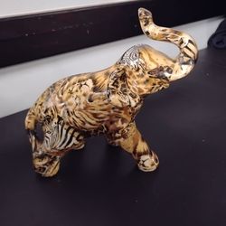 Vintage Hand Crafted And Painted Beautiful Elephant 🐘 Rare Find Great Condition