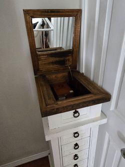 Joyero blanco/White Farmhouse Style Jewelry Armoire