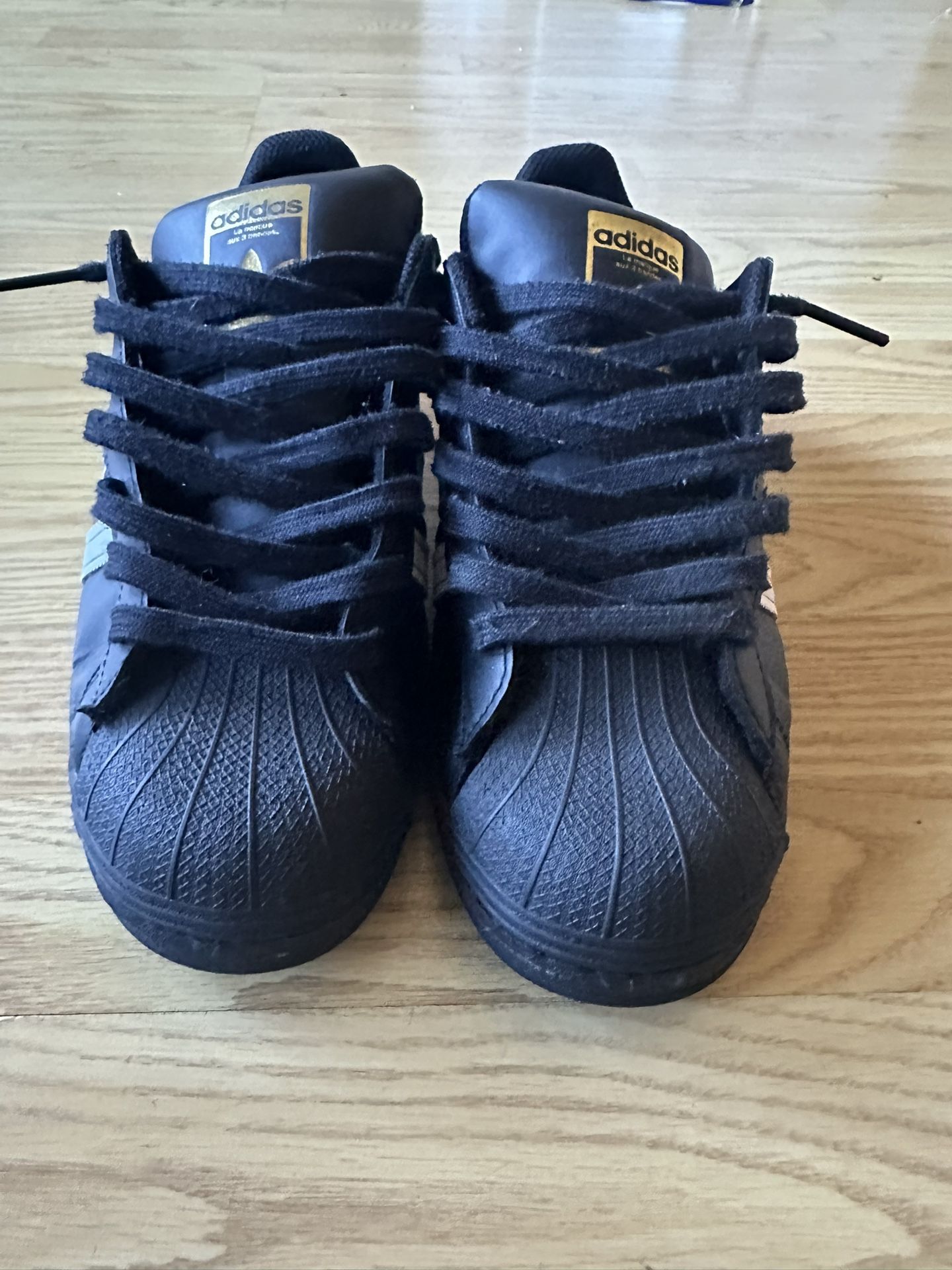 Adidas Superstar 8.5  