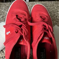 Tenis Seminuevos de hombre numero 13 precio 15 dolares for Sale in Fort  Worth, TX - OfferUp