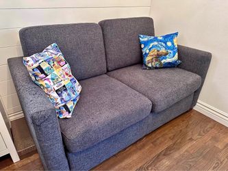 Living Spaces Full Size Sleeper Sofa