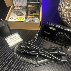 Nikon COOLPIX S4300 Digital Camera 16MP 6x Zoom