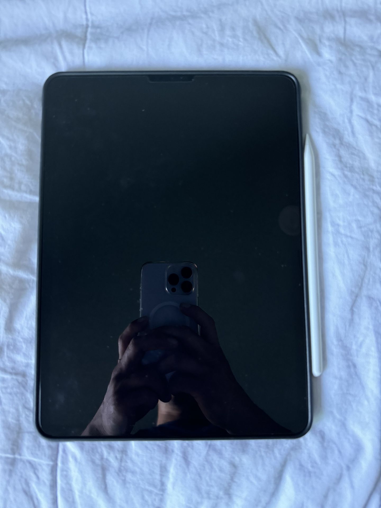 iPad Pro 11inch (2nd Generation) And Apple Pencil
