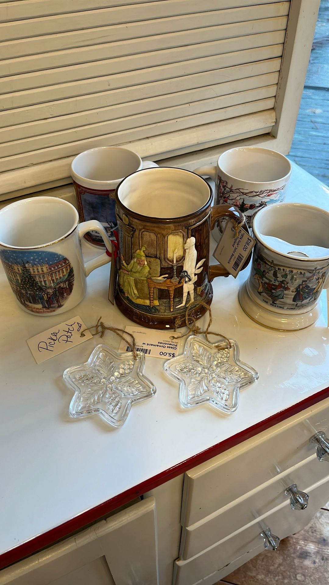 “1974 Yule” John Bewick Mug, England, 4 Vintage Mugs, 2 Glass Snowflake Ornaments