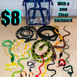 $8 educational Lot of Rubber and plastic Snakes 🐍 with a brand new clear backpack 🎒