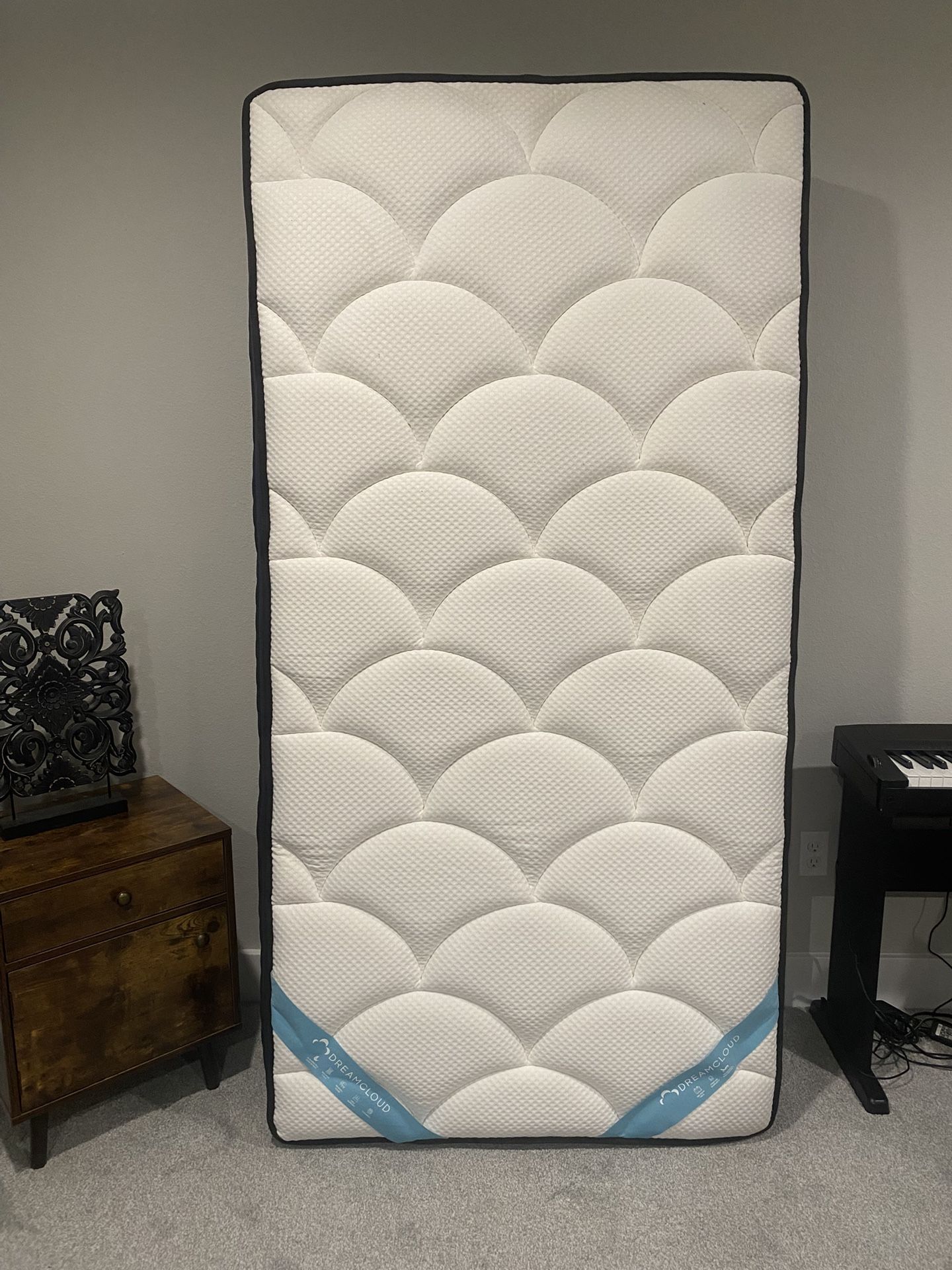 Twin XL Mattress With Frame /Euro Pillow top