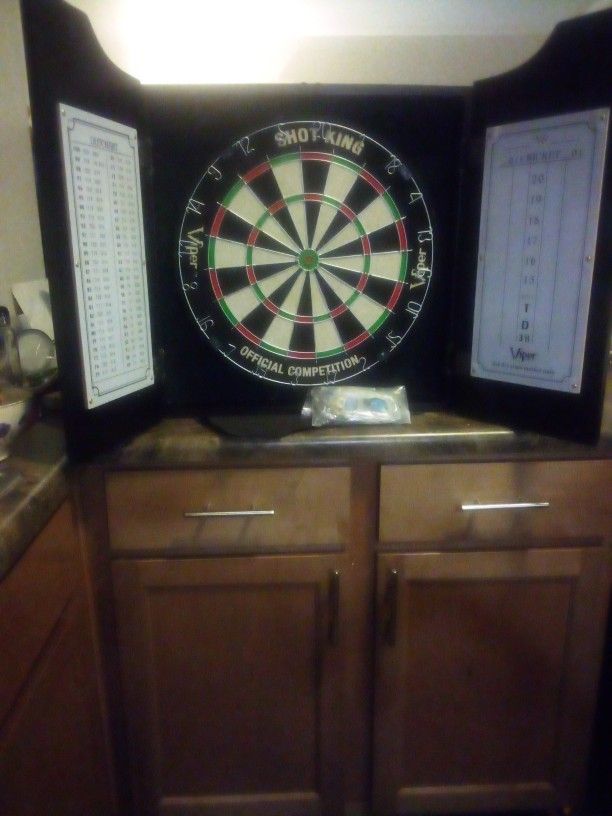 Viper Dartboard With Everything Included