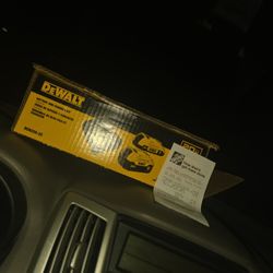 Dewalt Charger And Battery 5ah And 2ah