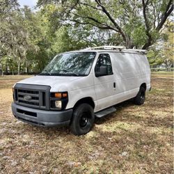 2013 Ford E-150