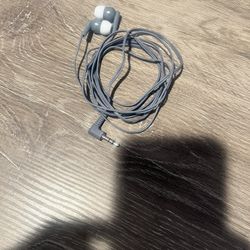 Earphones In Great Condition 