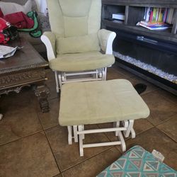 Mecedora Para Arullar Al Bebe