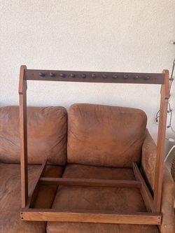 Guitar stand