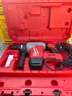 Milwaukee Corded Rotary Hammer Drill 1-9/16 with Case
