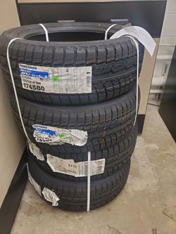 Toyo Observe Gsi Tires Size 225-55-18 Snow Tires