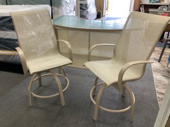 Fun and Functional Outdoor Patio Counter Bar Set