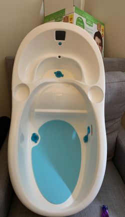 4 MOMS BABY BATH WITH THERMOMETER