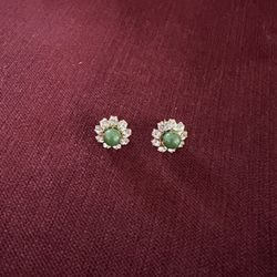 ‼️New‼️Charming  Green Emerald Gemstone Stud Earrings 