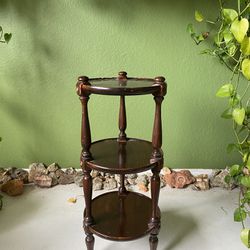 Ethan Allen 3-Tier Old Tavern Vintage Accent Table 1981 Plant Stand Pine