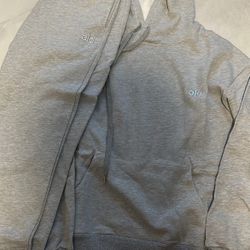 full gray alo set HAVE DIFFERENT SIZES