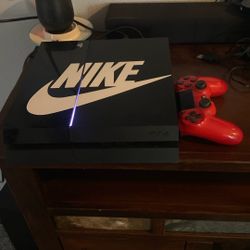 PS4