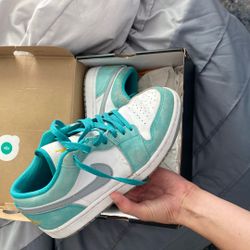 Jordan 1 Low Emerald 