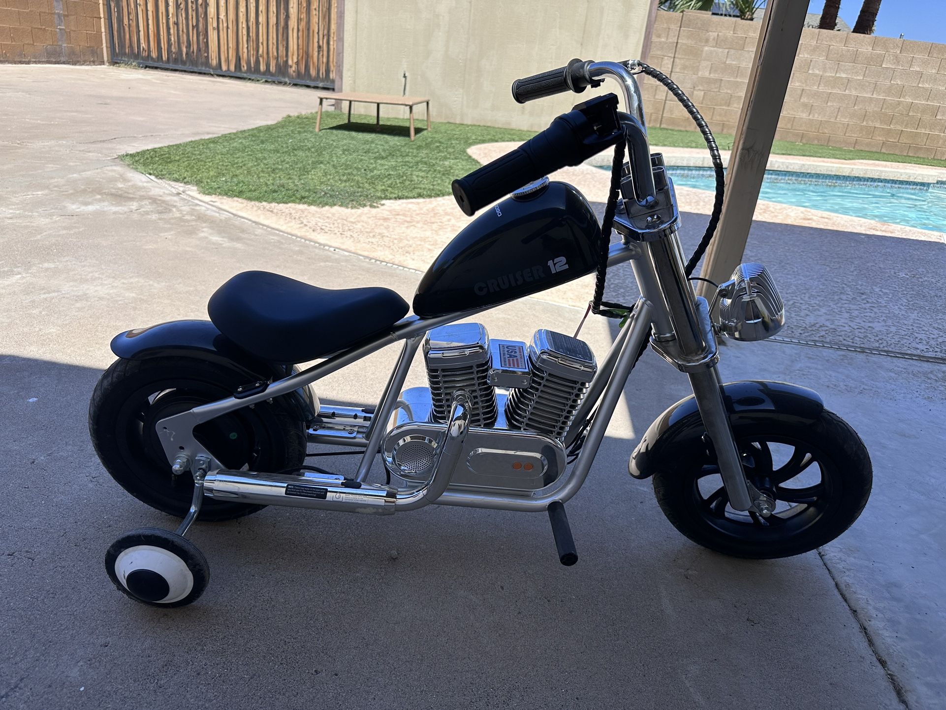 HyperGoGo Kids Electric Cruiser 12 Plus