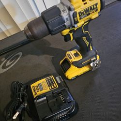 Dewalt 20v MAX XR BRUSHLESS Hammer Impact Power Drive Drill With Battery And Charger 