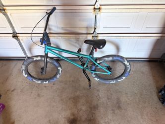 Cult Gateway Freestyle BMX Bike