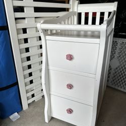 Baby Crib - Ideal Baby  $80