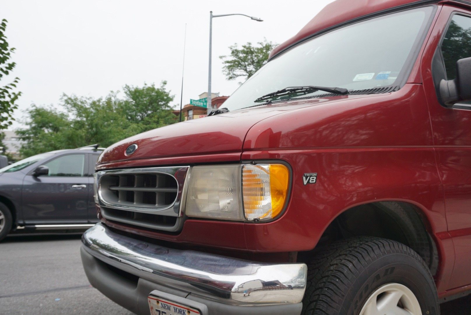 2000 Ford Econoline Wagon