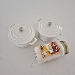 Mini Cast Iron Pot. Dutch Oven