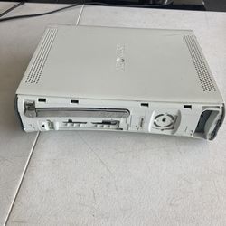 Microsoft Xbox 360 Console ONLY For PARTS ONLY