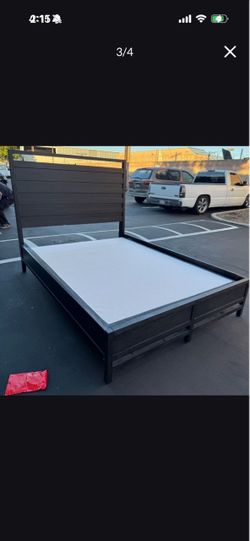 Standard Furniture Queen Size Espresso Walnut Bed Frame with Box Spring Good Condition