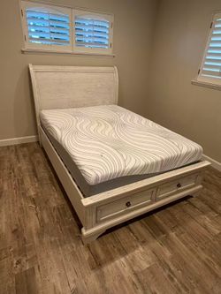 Ashley Full Size bed with drawers, including mattress
