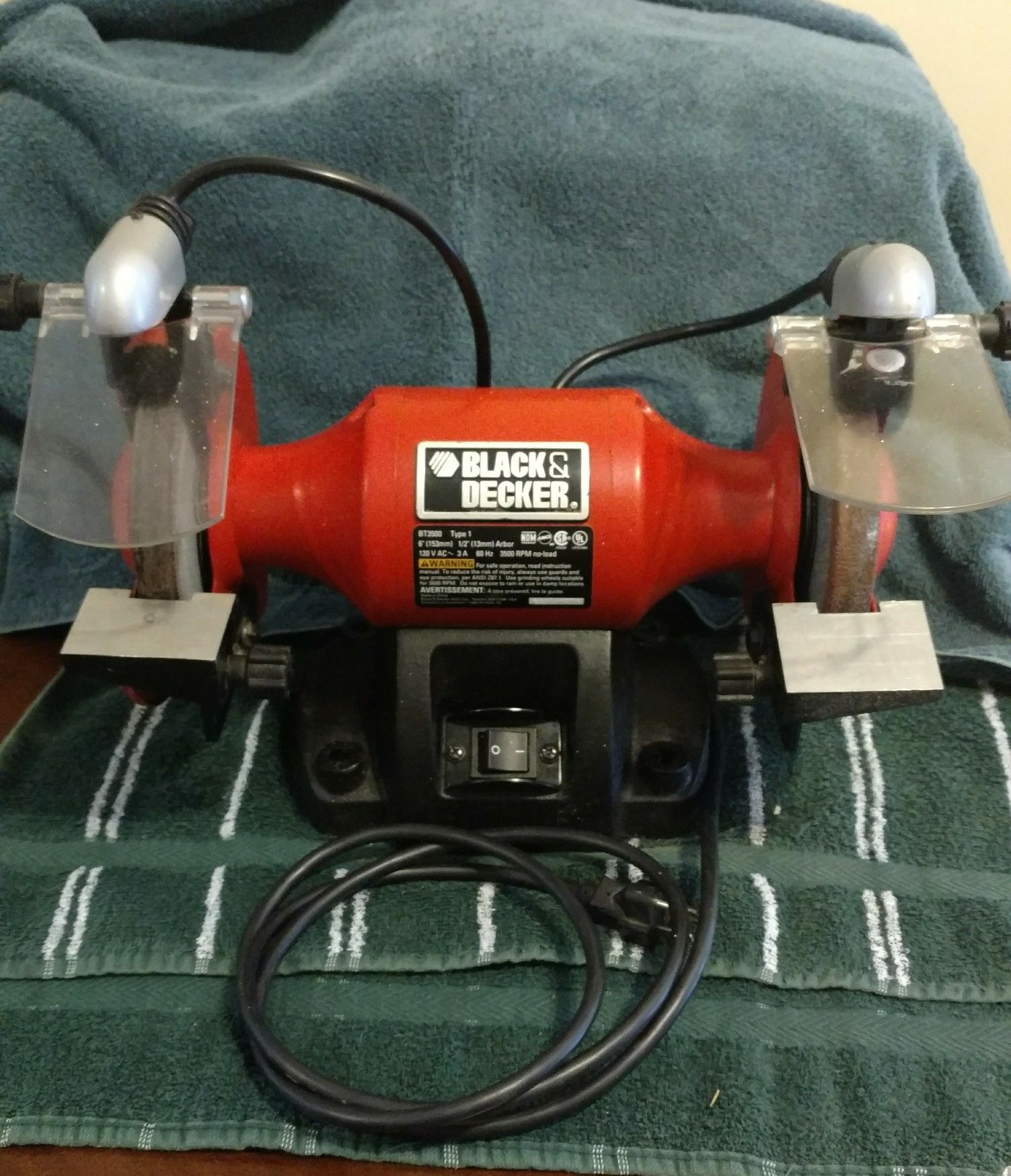 BLACK and DECKER BT 3500 6 BENCH GRINDER 3600RPM w 1/2 ARBOR