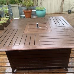 Fire pit / outdoor table