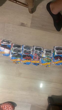 SELLING HOTWHEELS 2$ EACH PICK UP ONLY