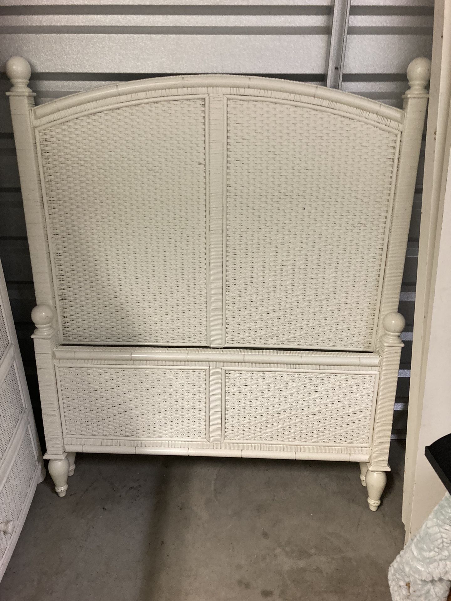 Twin Bedroom Set