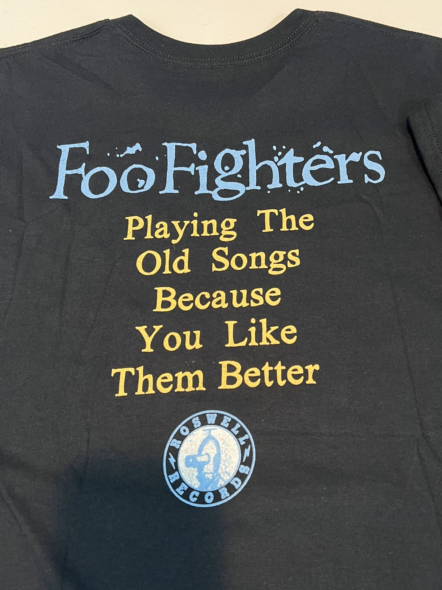 FOO FIGHTERS 2025 Concert Shirt XL 30th Anniversary Tour