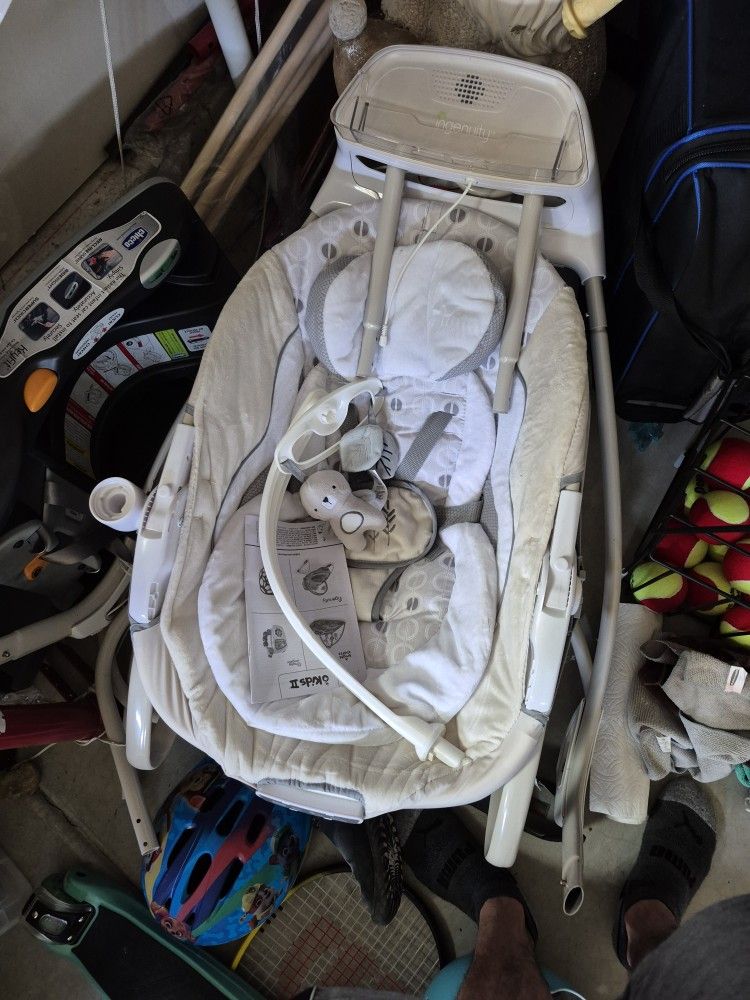 Ingenuity Smartsize Gliding Swing