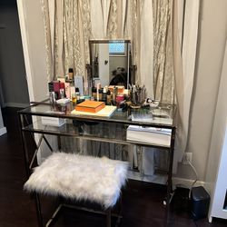 Vanity Makeup Table Mirror And Stool 
