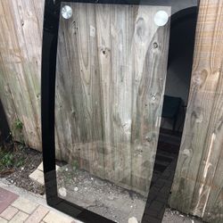 Tampered Glass Table • no lets • size = 5ft by 3ft