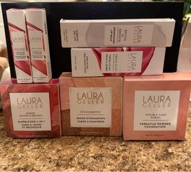 Laura Geller NIB