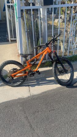Norco Fluid FS 1 20’ kids mtb full suspension bike